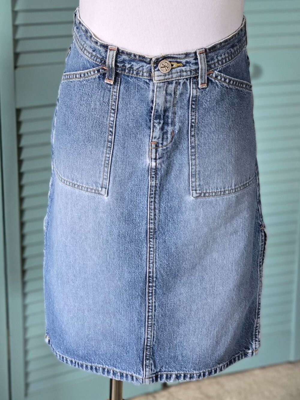 Vintage Calvin Klein Jeans knee-length pencil skirt Size 1 (juniors)